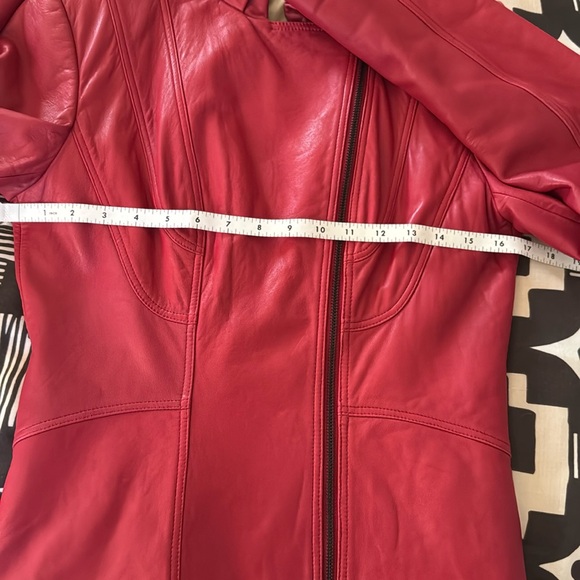 Elie Tahari Women's Red Leather Jacket Size Small - Picture 13 of 16